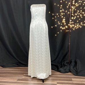 Ivory wedding gown with embroidered ivy pattern